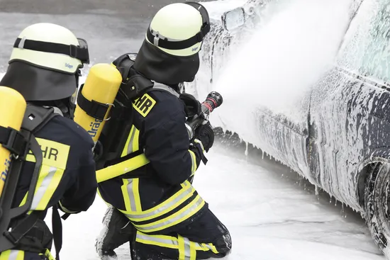 z-foam-extinguishing-car-web.jpg