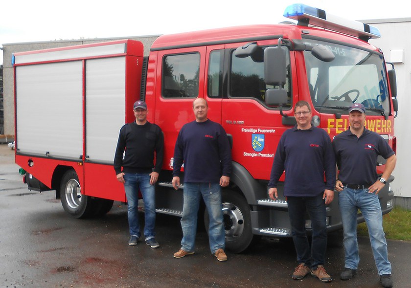 https://www.ziegler.de/mediadatabase/news/2015/newsinfos2015/news-fahrzeuguebergaben-201505/15-05-20-mlf-strenglin-pronstorf.jpg