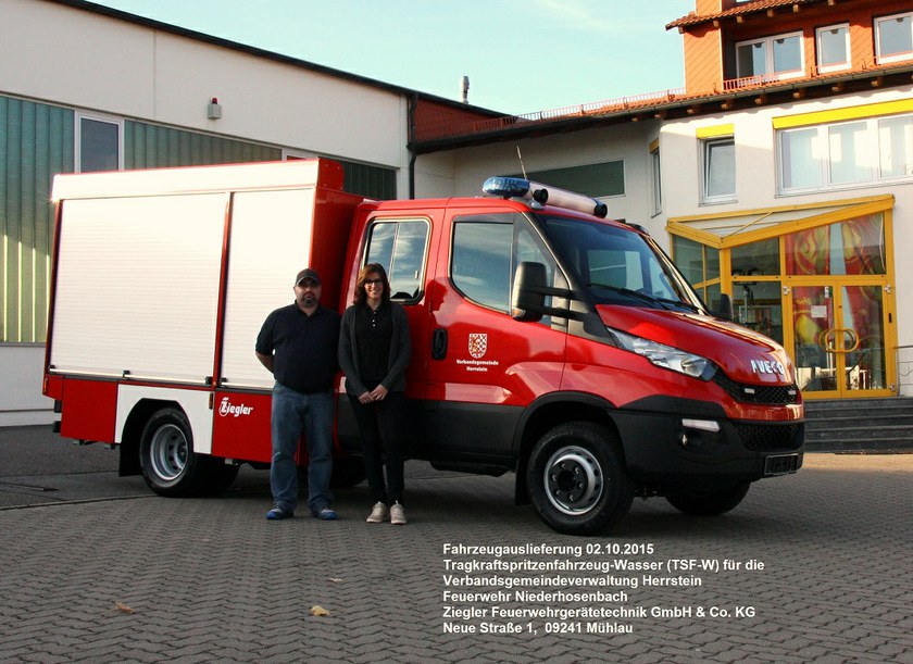 https://www.ziegler.de/mediadatabase/news/2015/newsinfos2015/news_fahrzeuguebergaben_201510/news_fahrzeuguebergabe_fw_niederhosenbach_tsf-w_20151002