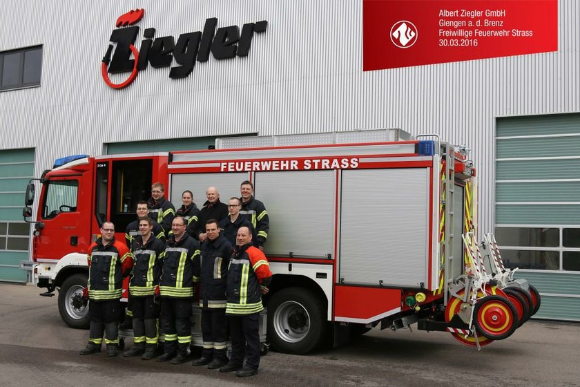 https://www.ziegler.de/mediadatabase/news/2016/newsinfos2016/news-fahrzeuguebergaben_201603/news_fahrzeuguebergabe_hlf20_ff-strass_20160330/news_fahrzeuguebergabe_hlf20_ff-strass_mit-mannschaft_20160330