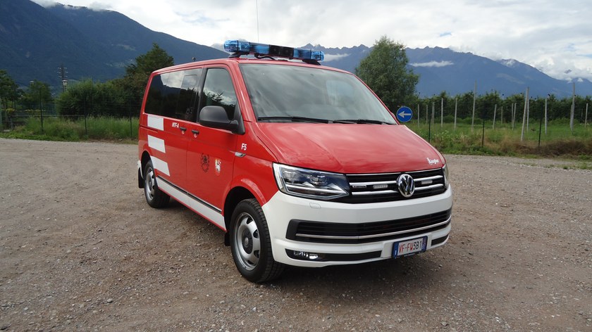 https://www.ziegler.de/mediadatabase/news/2016/newsinfos2016/news_fahrzeuguebergaben_201606/news_fahrzeuguebergabe_t6_ff-brixen_20160606/news-fahrzeugubergabe-t6-ff-brixen-20160606.jpg