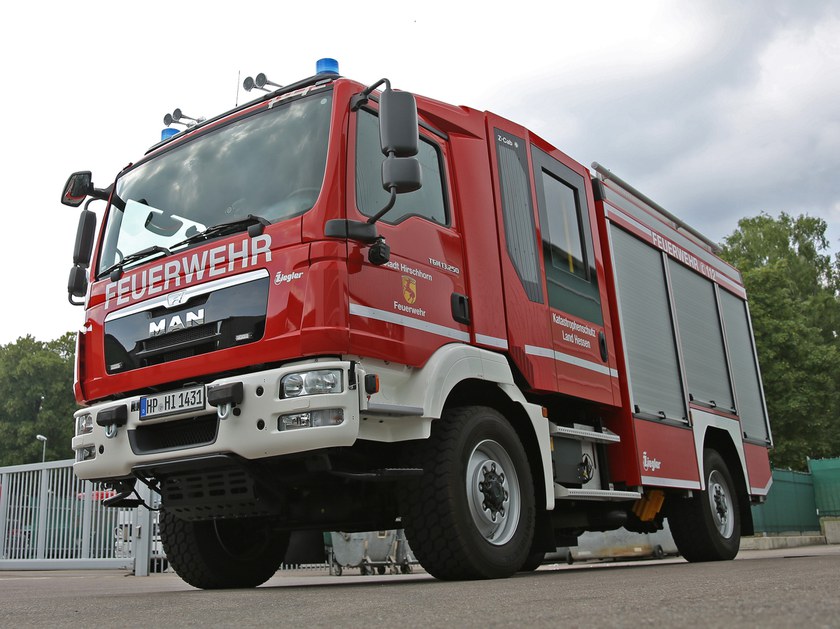 https://www.ziegler.de/mediadatabase/news/2016/newsinfos2016/news_fahrzeuguebergaben_201607/news_fahrzeuguebergabe_lf-10-kats_ff-hirschhorn_20160725/news_fahrzeuguebergabe_lf-10-kats_ff-hirschhorn_frontansicht_20160725