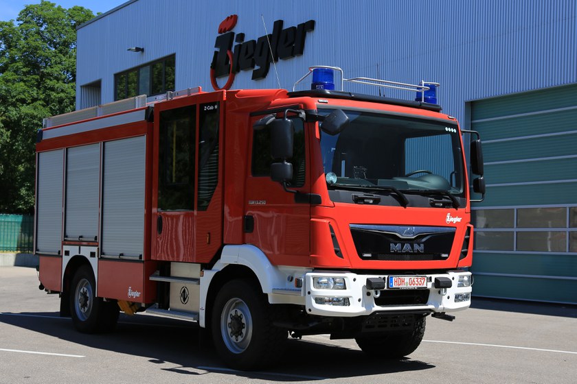 https://www.ziegler.de/mediadatabase/news/2016/newsinfos2016/news_fahrzeuguebergaben_201607/news_fahrzeuguebergabe_lf-20-kats_bf-bielefeld_20160708/news_fahrzeuguebergabe_lf-20-kats_bf-bielefeld_frontansicht_20160708