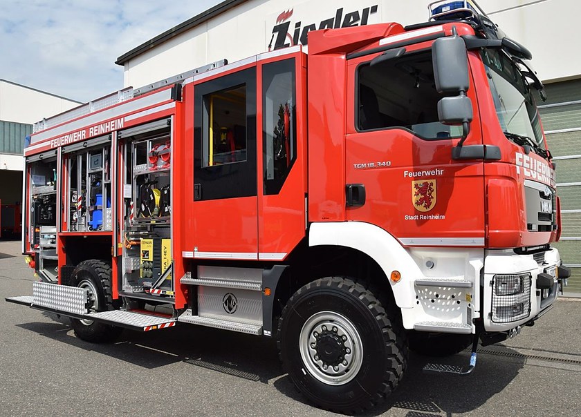 https://www.ziegler.de/mediadatabase/news/2016/newsinfos2016/news_fahrzeuguebergaben_201607/news_fahrzeuguebergabe_lf10_reinheim_20160728/news-stlf-20-25-reinheim-20160728-svvr-offen.jpg