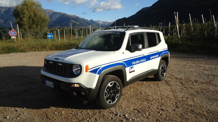 https://www.ziegler.de/mediadatabase/news/2017/newsinfos2017/news_fahrzeuguebergaben_201710/news_fahrzeuguebergaben_jeep_renegade_2-0_multijet_20171009/ziegler-italina.jpg