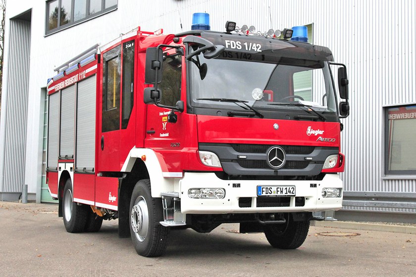 https://www.ziegler.de/mediadatabase/news/2017/newsinfos2017/news_fahrzeuguebergaben_201711/news_fahrzeuguebergabe_hlf_10_freudenstadt_20171107/uebereck.jpg