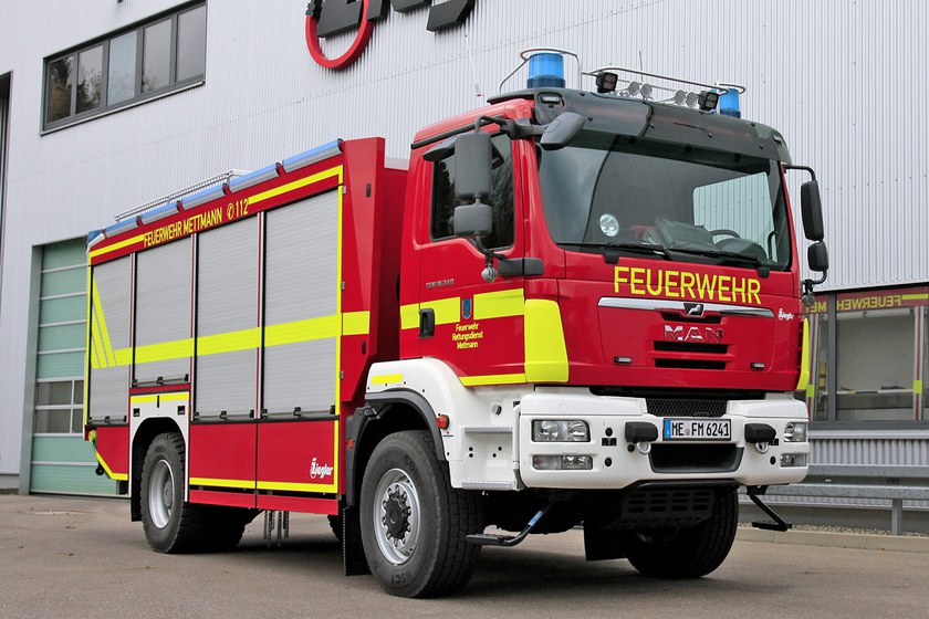 https://www.ziegler.de/mediadatabase/news/2017/newsinfos2017/news_fahrzeuguebergaben_201711/news_fahrzeuguebergabe_tlf_4000_ff_rettungsdienst-mettmann_20171109/uebereck.jpg