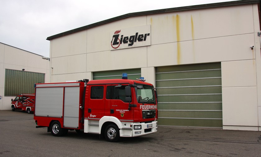 https://www.ziegler.de/mediadatabase/news/2017/newsinfos2017/news_fahrzeuguebergaben_201712/news_fahrzeuguebergabe_mlf_sennfeld_171206/sennfeld-mlf-b004.jpg