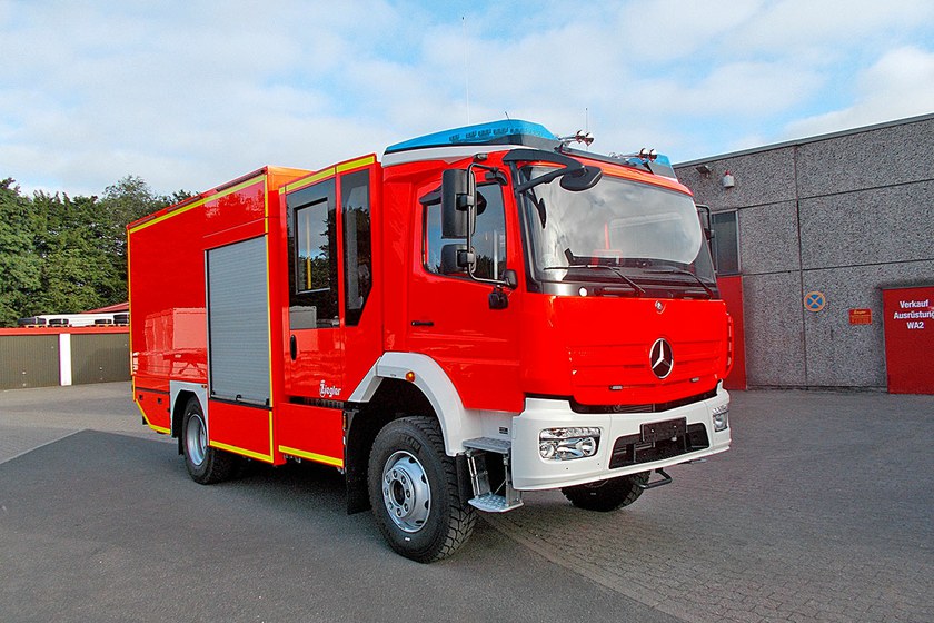 https://www.ziegler.de/mediadatabase/news/2018/newsinfos2018/news_vehicle_deliveries_201806/news_vehicle_delivery_lf20-logistik_pinneberg_20180605/lf20-logistik-pinneberg-svr.jpg