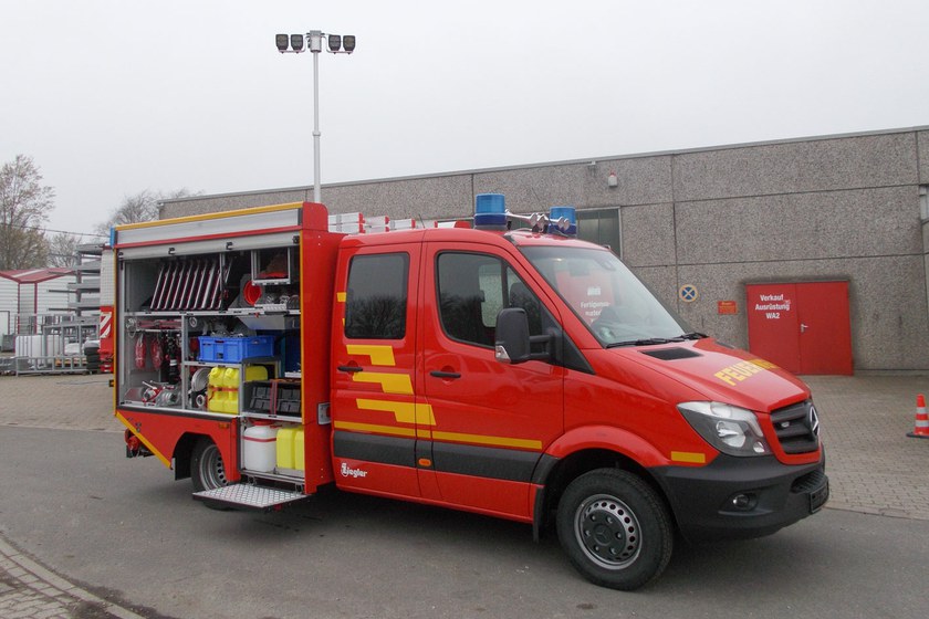 https://www.ziegler.de/mediadatabase/news/2019/newsinfos2019/news_vehicle_deliveries_201903/news_vehicle_delivery_tsf-w_spremberg_20190325/tsf-w-spremberg-svr-web.jpg