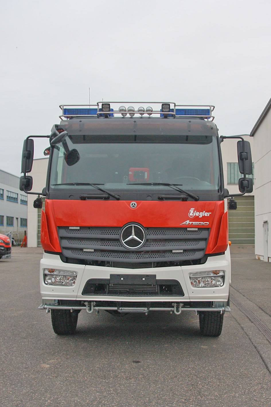 Feuerwehr-Pin Ziegler TLF-16 MB 1113 - Detailreicher Anstecker