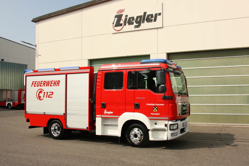 https://www.ziegler.de/mediadatabase/news/2019/newsinfos2019/news_vehicle_delivery_201906/news_vehicle_delivery_tsf-w_windach_pflaumdorf_20190612/tsf-w-windach-pflaumdorf-svl-web.jpg