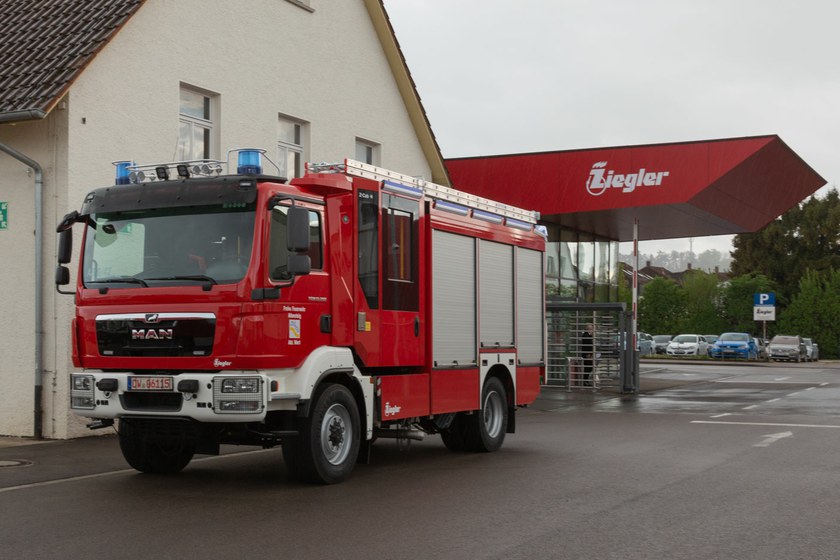 https://www.ziegler.de/mediadatabase/news/2020/vehicle_deliveries_2020/news_vehicle_deliveries_202004/news_vehicle_delivery_lf10_altensteig_20200429/lf10-altensteig-svl-web.jpg