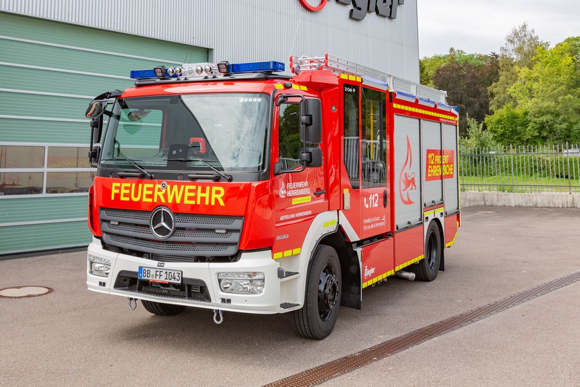 https://www.ziegler.de/mediadatabase/news/2020/vehicle_deliveries_2020/news_vehicle_deliveries_202008/news_vehicle_delivery_hlf10_herrenberg_20200825/hlf10-herrenberg-svl-web.jpg