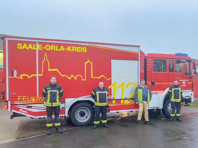 https://www.ziegler.de/mediadatabase/news/2020/vehicle_deliveries_2020/news_vehicle_deliveries_202012/news_vehicle_delivery_gw-l2_salle-orla-kreis_20201222/gwl-2-saale-orla-kreis-gruppenbild-web.jpg