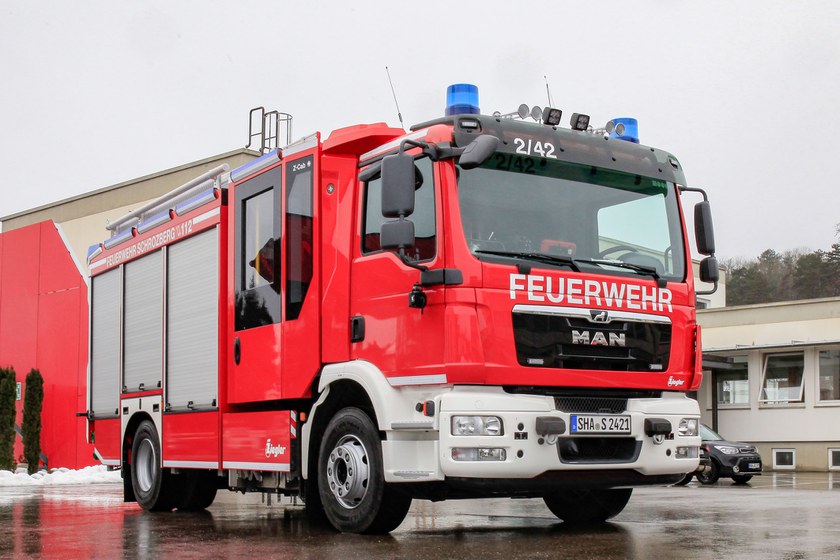 https://www.ziegler.de/mediadatabase/news/2021/vehicle_deliveries_2021/news_vehicle_deliveries_202101/news_vehicle_delivery_lf10_schrozberg_20210201/lf10-schrozberg-rsv-dramatisch-web.jpg