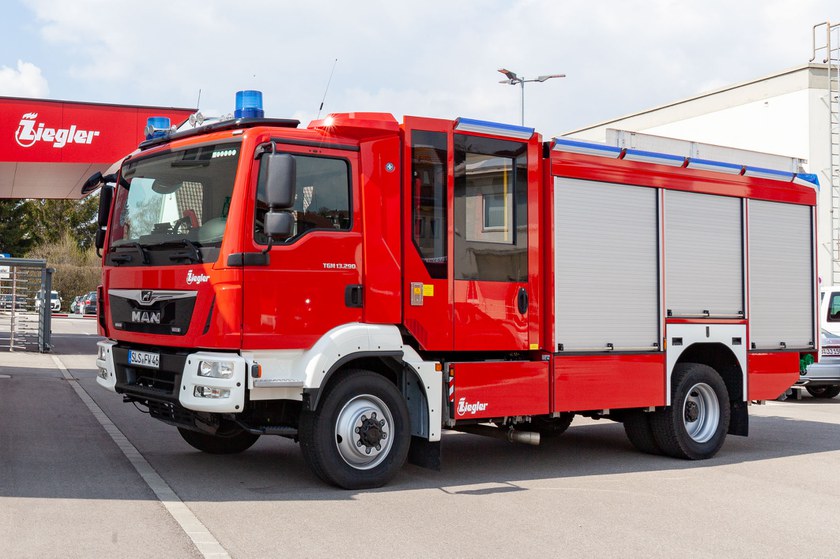 https://www.ziegler.de/mediadatabase/news/2021/vehicle_deliveries_2021/news_vehicle_deliveries_202104/news_vehicle_delivery_hlf20_rehlingen_siersburg_20210421/hlf20-rehlingen-siersburg-svl-web.jpg