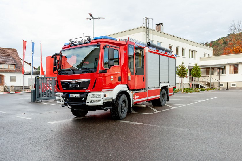 https://www.ziegler.de/mediadatabase/news/2021/vehicle_deliveries_2021/news_vehicle_deliveries_202111/news_vehicle_delivery_hlf20_loecknitz/hlf20-locknitz-svl-web.jpg