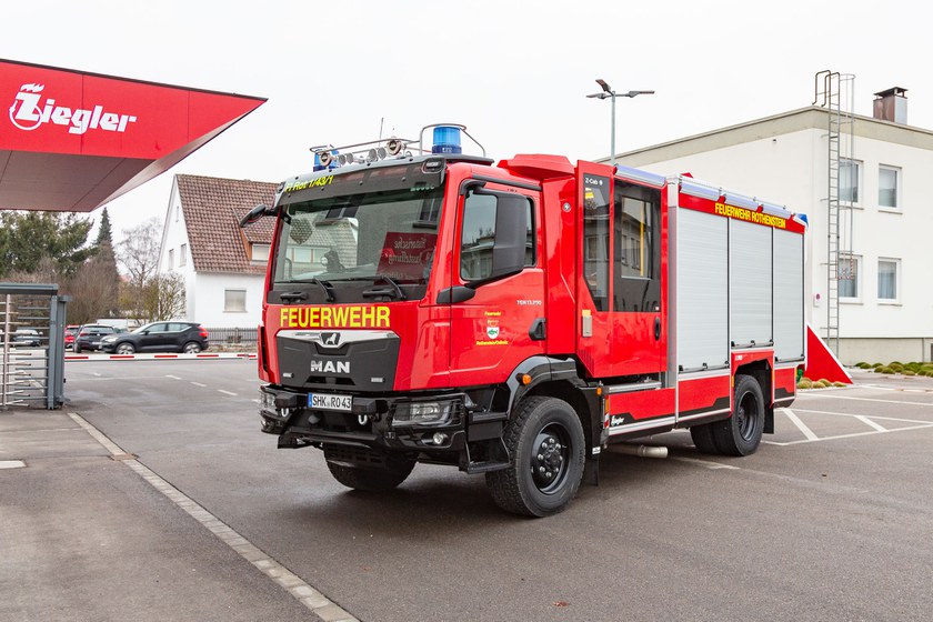 https://www.ziegler.de/mediadatabase/news/2022/vehicle_deliveries_2022/news_vehicle_deliveries_202201/news_vehicle_delivery_hlf10_rothenstein_20220119/hlf10-rothenstein-svl-web.jpg
