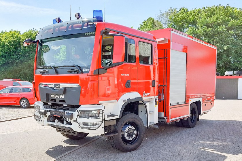 https://www.ziegler.de/mediadatabase/news/2022/vehicle_deliveries_2022/news_vehicle_deliveries_202205/news_vehicle_delivery_gw-t_schwanau_20220525/gw-t-schwanau-svl-web.jpg