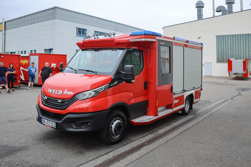 https://www.ziegler.de/mediadatabase/news/2022/vehicle_deliveries_2022/news_vehicle_deliveries_202207/news_vehicle_delivery_tsf-w_demmin_220727/tsf-w-demmin-svl-web.jpg