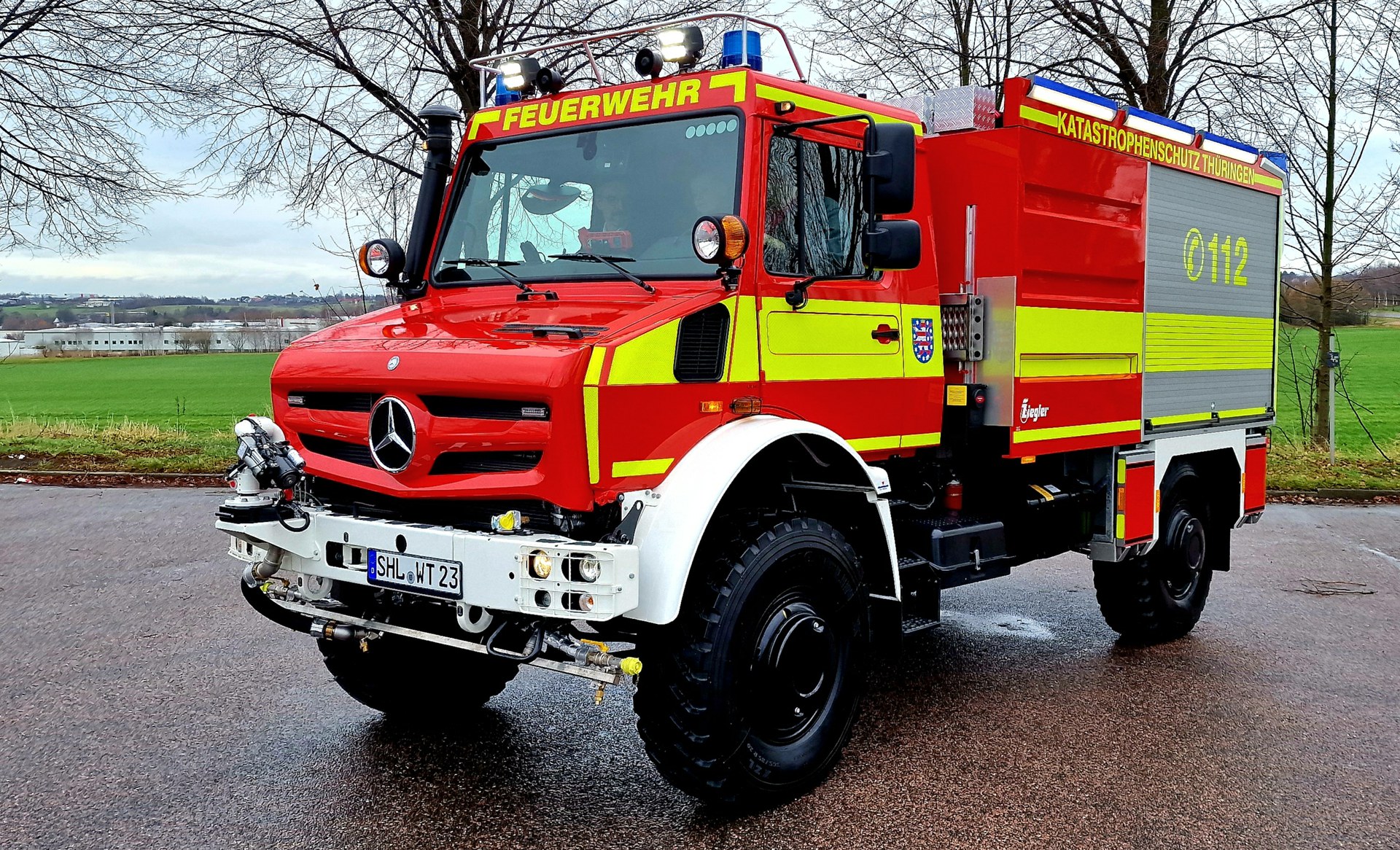 ziegler-hands-over-the-first-4-tlf-forest-firefighting-vehicles-on