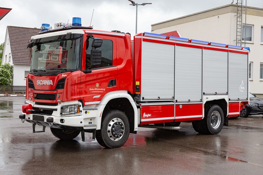 https://www.ziegler.de/mediadatabase/news/2023/vehicle_deliveries_2023/news_vehicle_deliveries_202305/news_vehicle_delivery_rw_lfs_bruchsal_20230511/rw-landesfws-bruchsal-svl-web.jpg