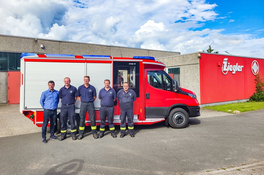https://www.ziegler.de/mediadatabase/news/2023/vehicle_deliveries_2023/news_vehicle_deliveries_202308/tsf-w-schenefeld-gribbohm-gruppenbild.jpg