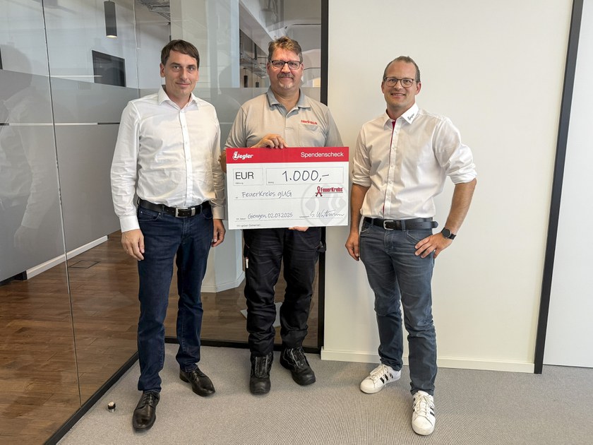 https://www.ziegler.de/mediadatabase/news/2025/press_releases_2025/pressemitteilung-spende-feuerkrebs/250716-spendenubergabe-feuerkrebs.jpg